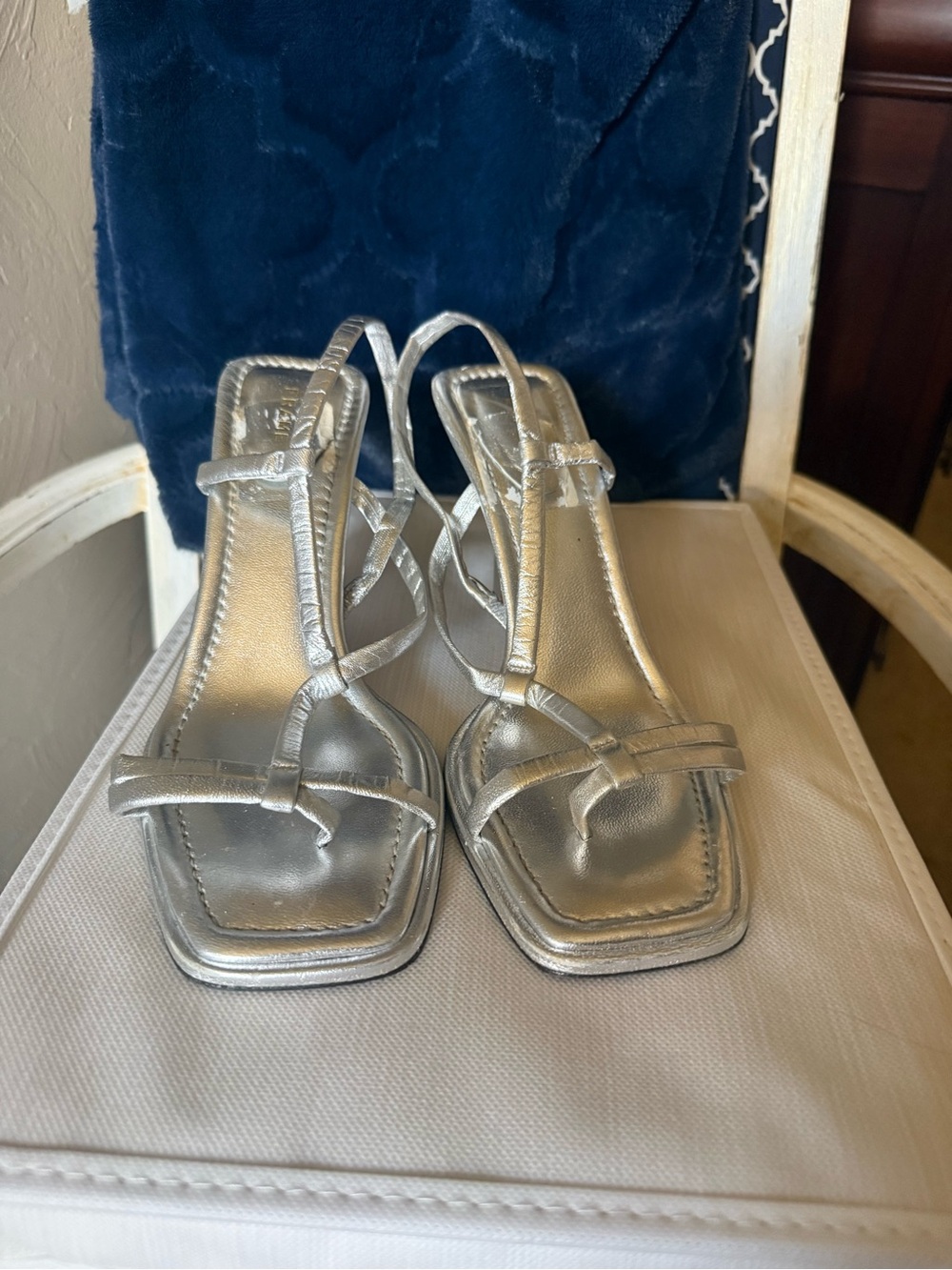 FRAME Metallic Silver Strappy Square-Toe Women's Sandals Size 38 EU 7.5 US